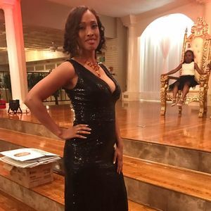 Meet your Posher, Nada