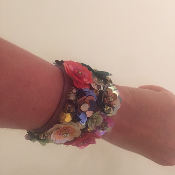 SOLD NWOT J.Crew Blooming Sequin Paillette Cuff - Picture 8 of 8