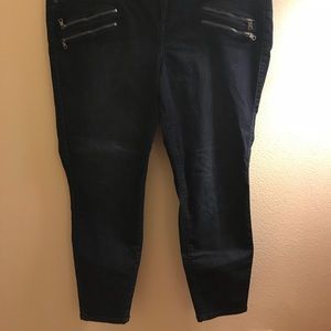 EUC Torrid Zipper skinny jeans