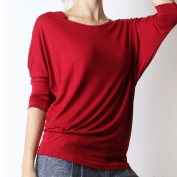 Tops - DOLMEN SLEEVE IN RED