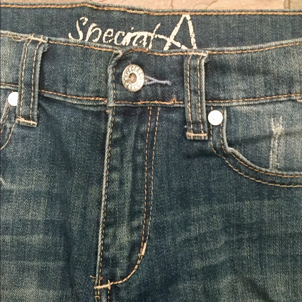 Jean Shorts - Picture 2 of 6