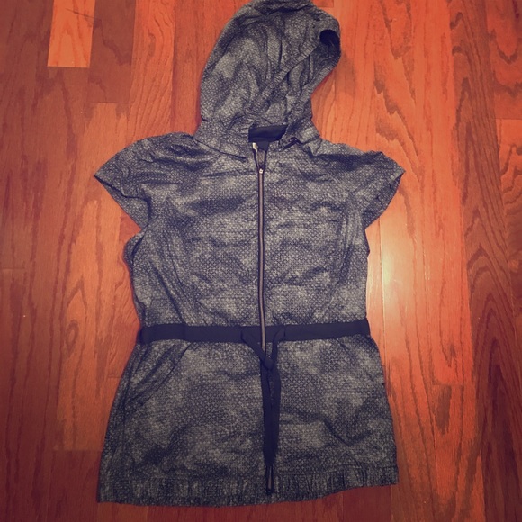 lululemon athletica Jackets & Blazers - LuluLemon Size 8 Blue Design Vest