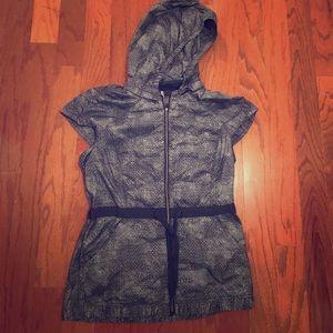 LuluLemon Size 8 Blue Design Vest