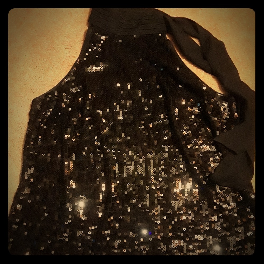 Sequin sleeveless top size 22