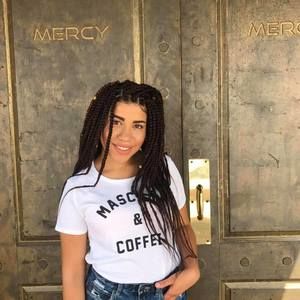 Meet your Posher, Nadia