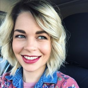 Meet your Posher, Kendra