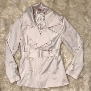 ✨NEW LISTING Guess Peacoat Brilliant White Color