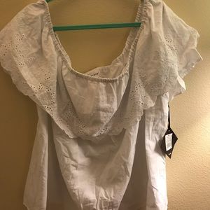 NWT white embroidered off the shoulder shirt