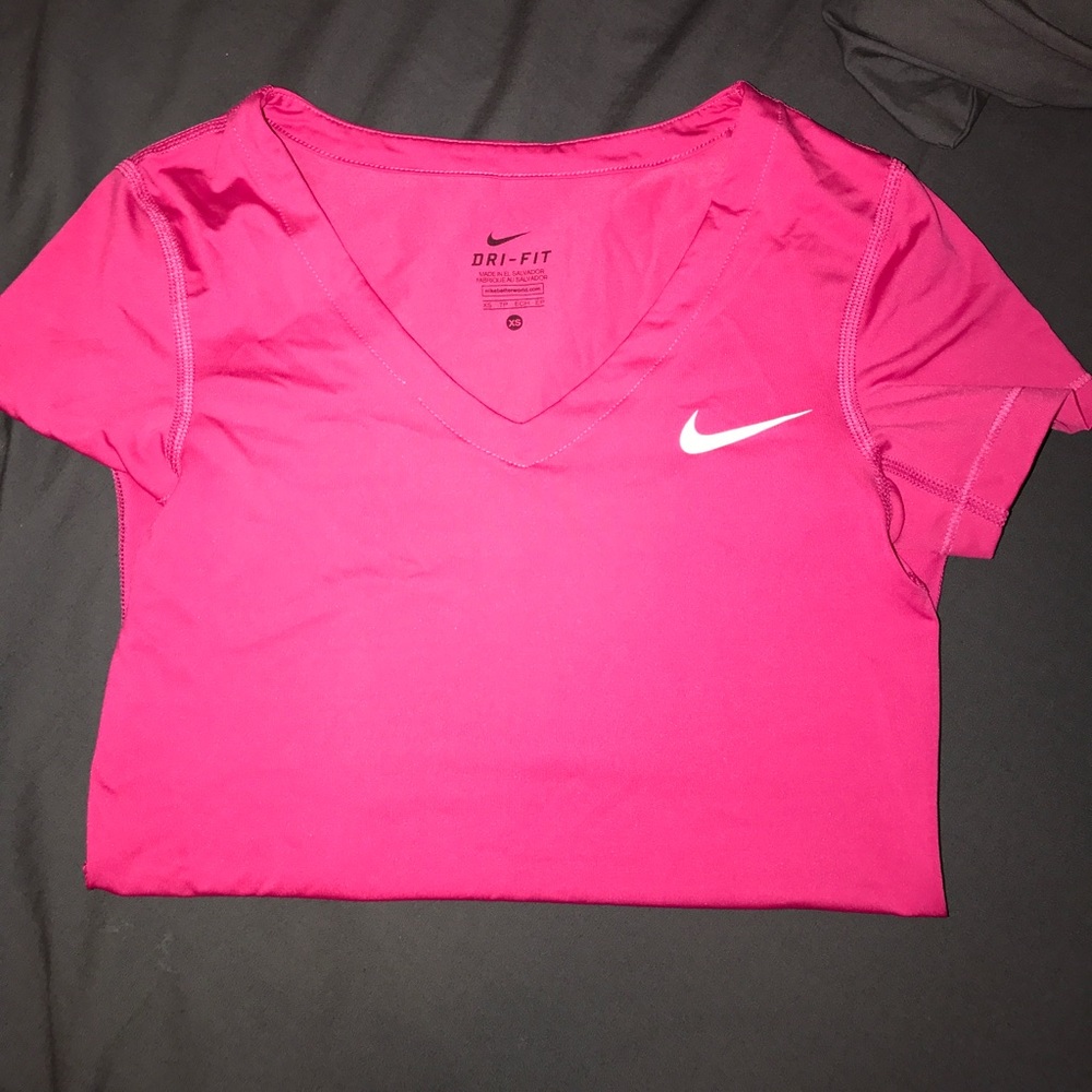 Nike top