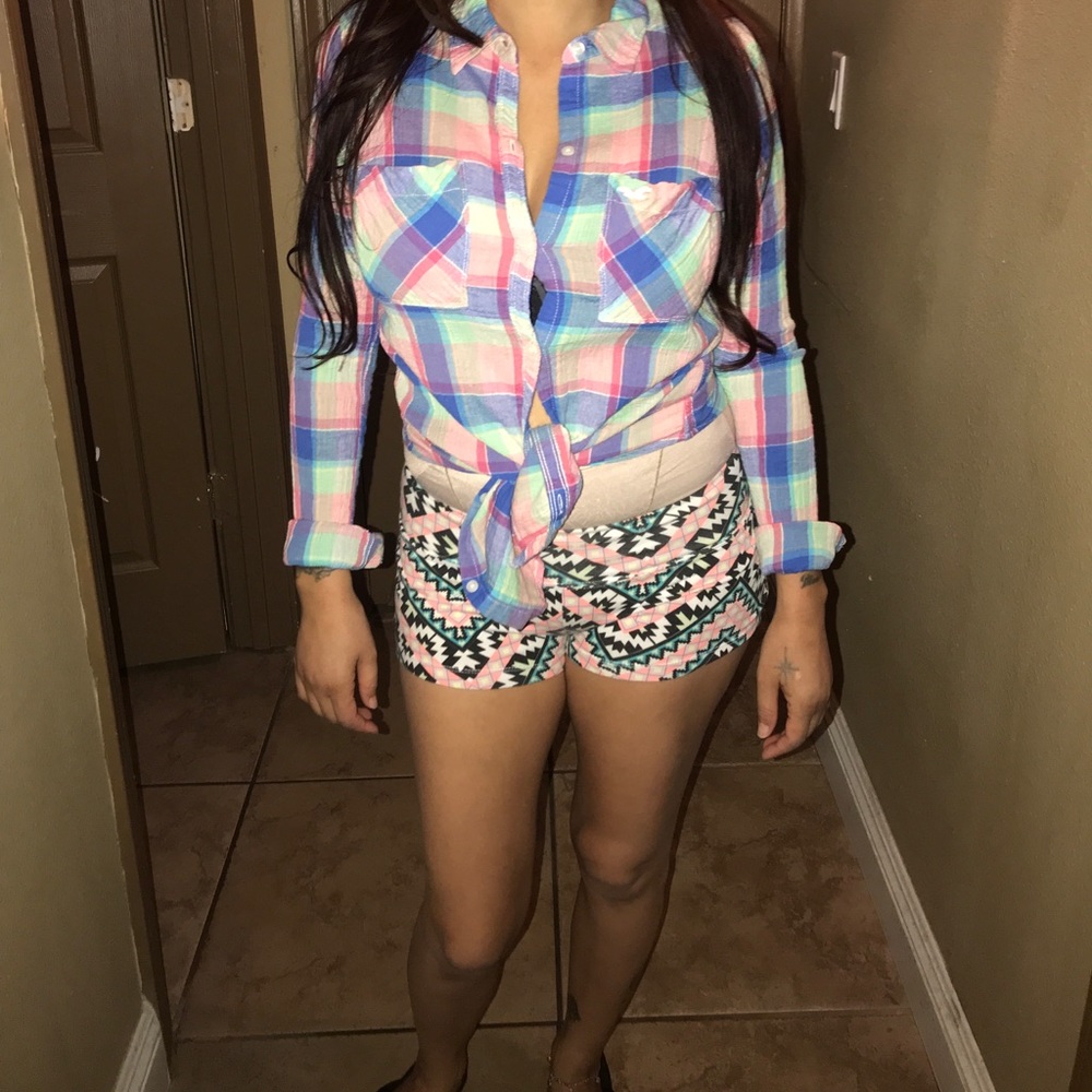 Hollister plaid long sleeve button up top