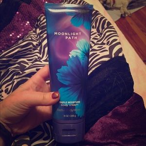 Moonlight path body cream