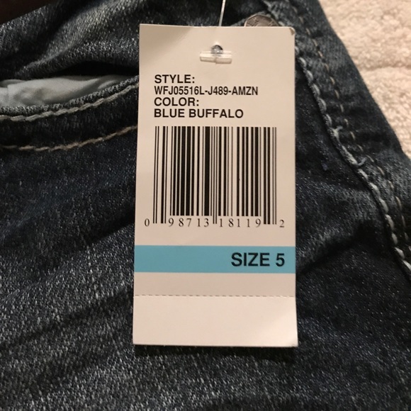 Jean shorts with belt - Picture 4 of 4