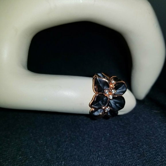 💖Trendy Rose Gold Filled Flower Ring💖 - Picture 4 of 4