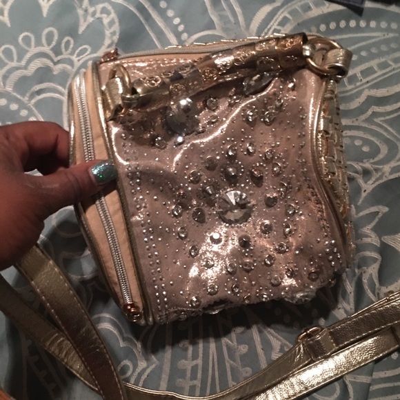 Gold Barrel Shaped Satchel with removable strap - Picture 1 of 2