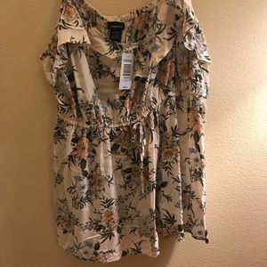 Floral ruffle tank top