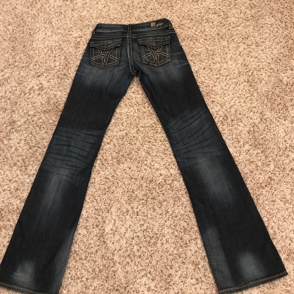 Kut from Kloth blue jeans. Worn twice. Dry cleaned - Picture 2 of 3