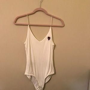 LA HEARTS White Rose Bodysuit