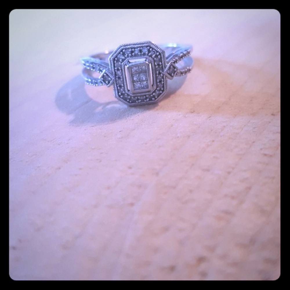 Vintage style diamond ring