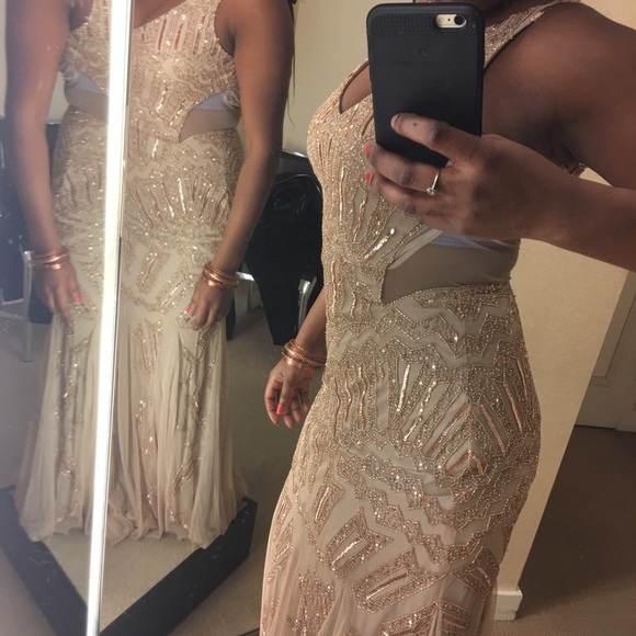 ADRIANNA PAPELL BEADED DRESS Sz 6 like new - Picture 6 of 6