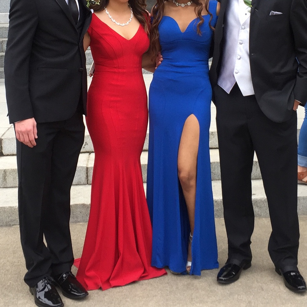 Red mermaid prom dress