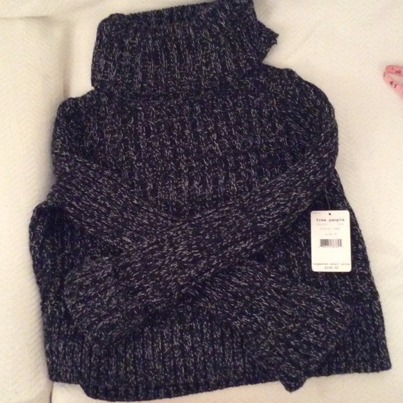 NWT Free People Twisted Turtleneck Cropped Sweater - Picture 4 of 6