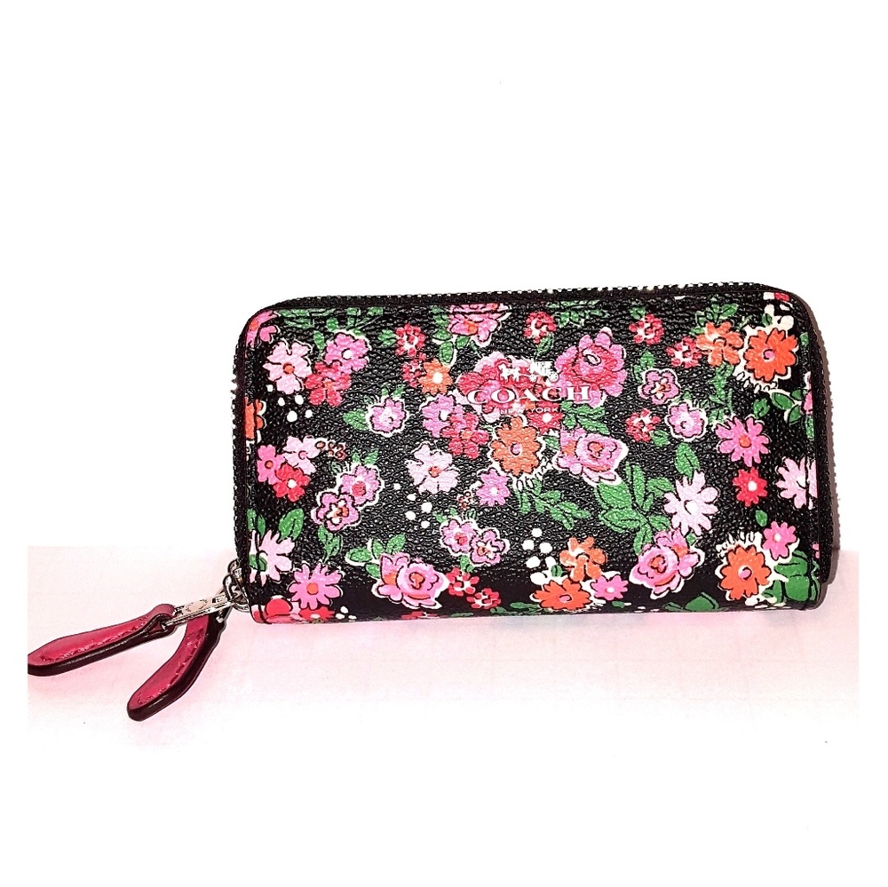 Coach small canvas & leather wallet🎃