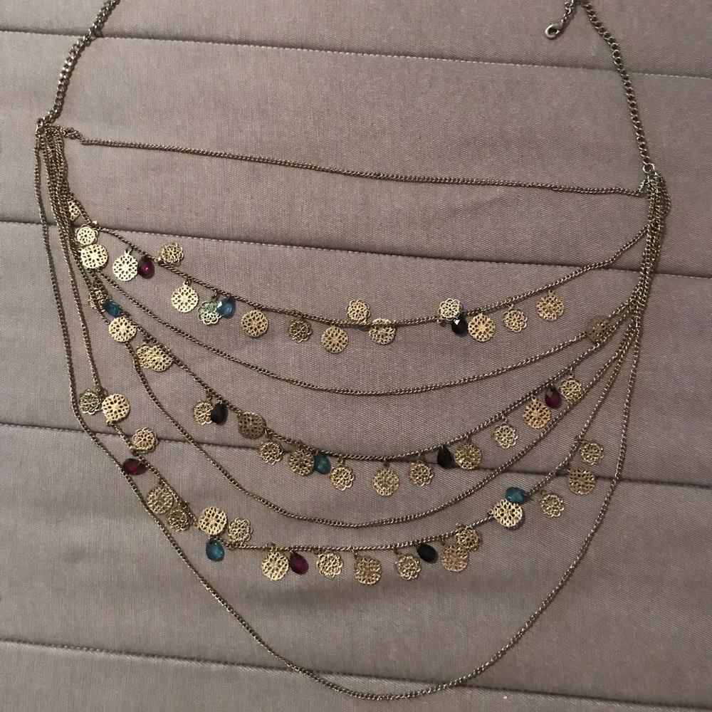 Super cute layered necklace!
