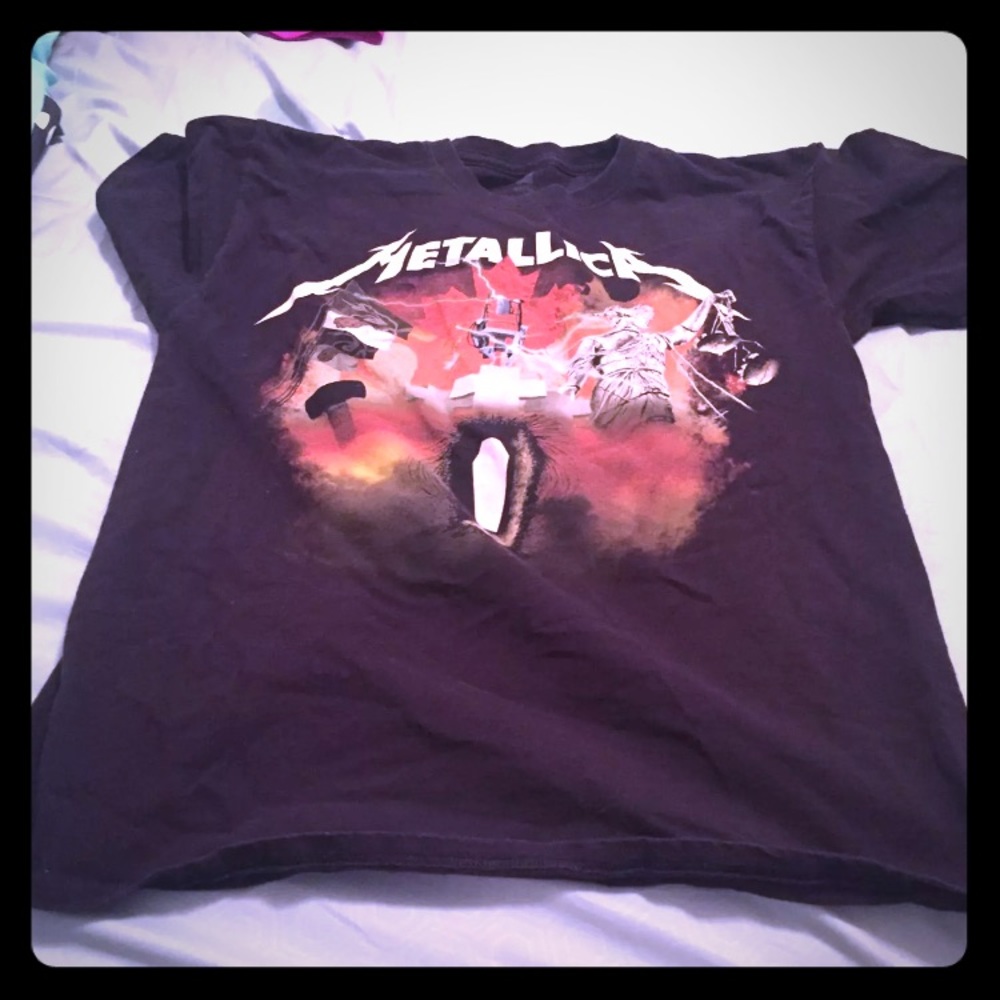 Punk men’s Metallica tour t shirt