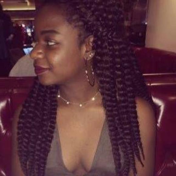 Meet your Posher, Briana - Picture 1 of 1