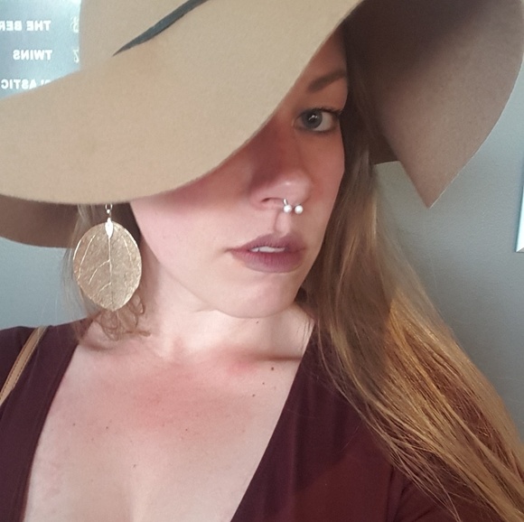 Meet your Posher, Angelís - Picture 4 of 4