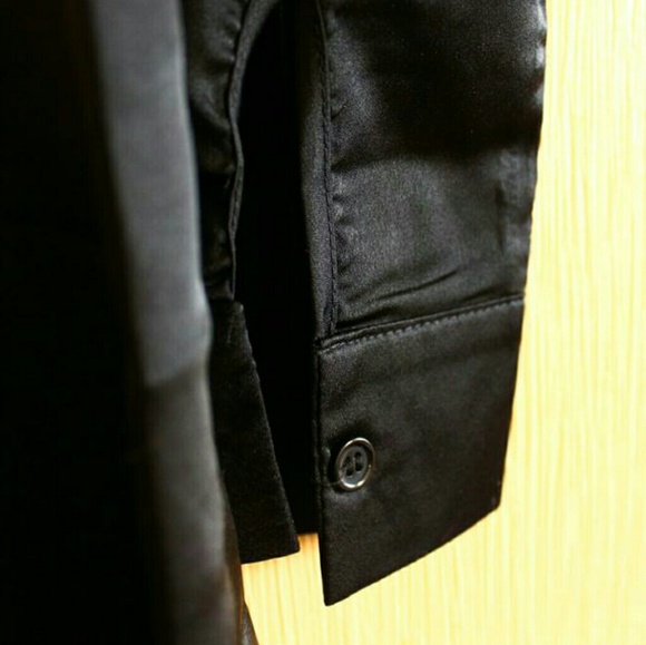 3/$20 Embroidered Button Down Dress - Picture 5 of 5