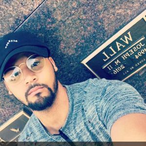 Meet your Posher, Barry