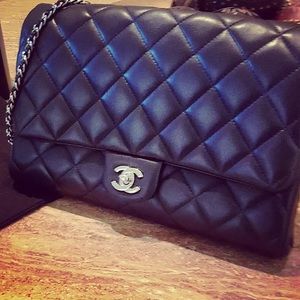 💯 Authentic Chanel Clutch Lambskin with Chain 💯 Authentic Chanel Clutch Lambskin with Chain