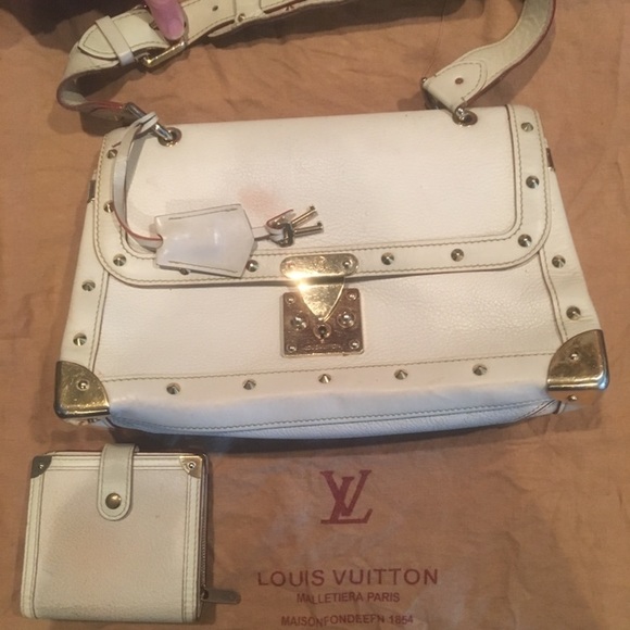 Louis Vuitton Handbags - Authentic Louis Vuitton Vintage purse and wallet.
