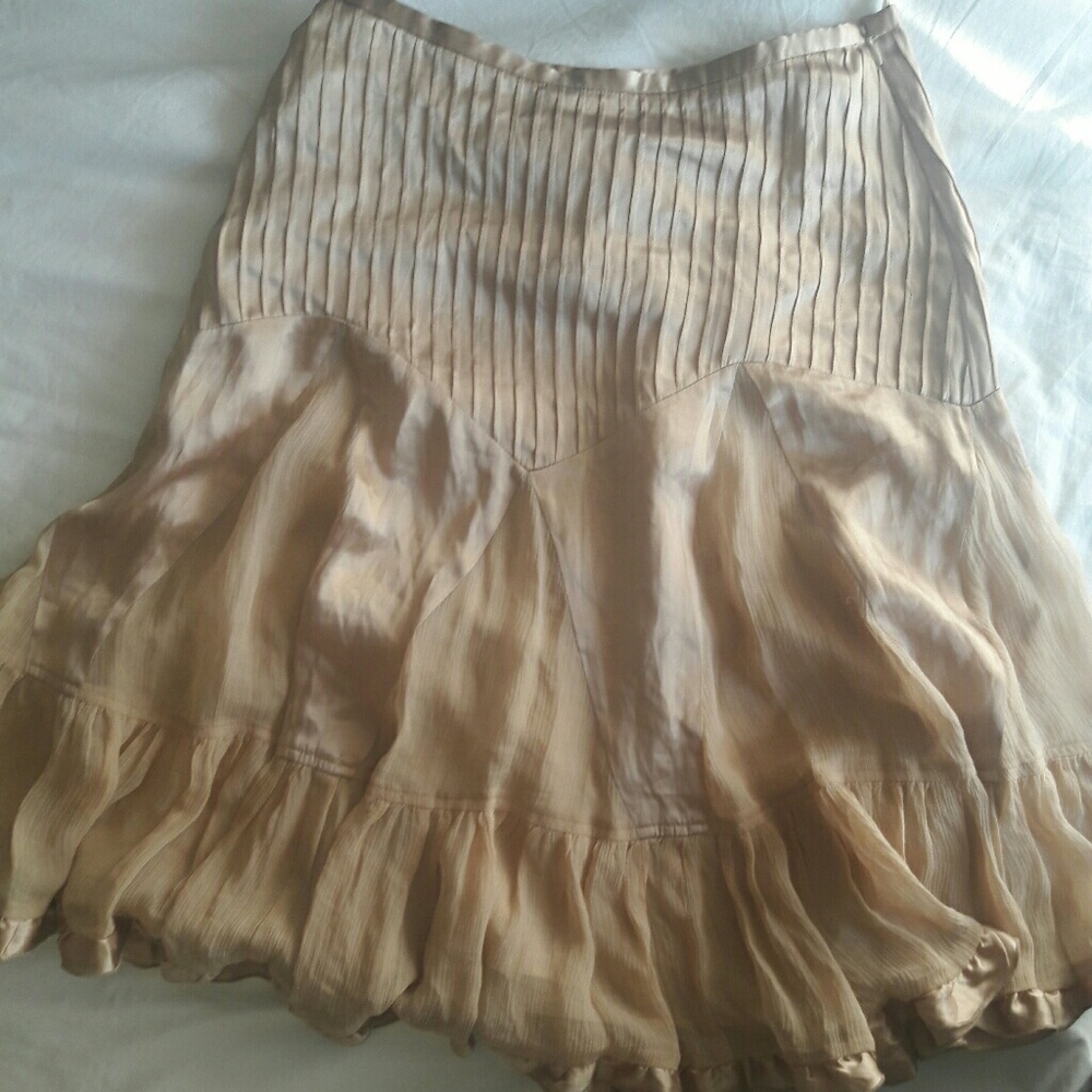 Banana Republic Tan/Gold Silk fit & flare skirt