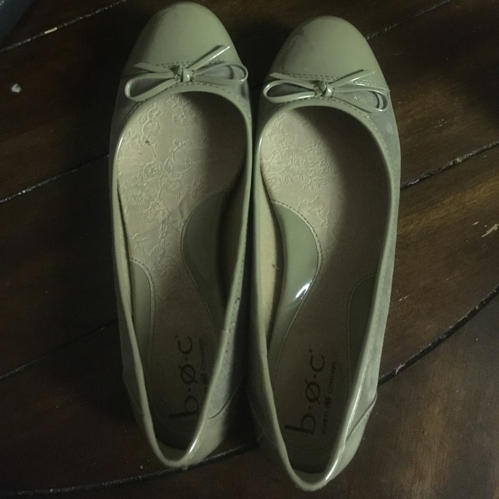 Born Concept B.O.C Women Shimmer Beige Slip Ons 7