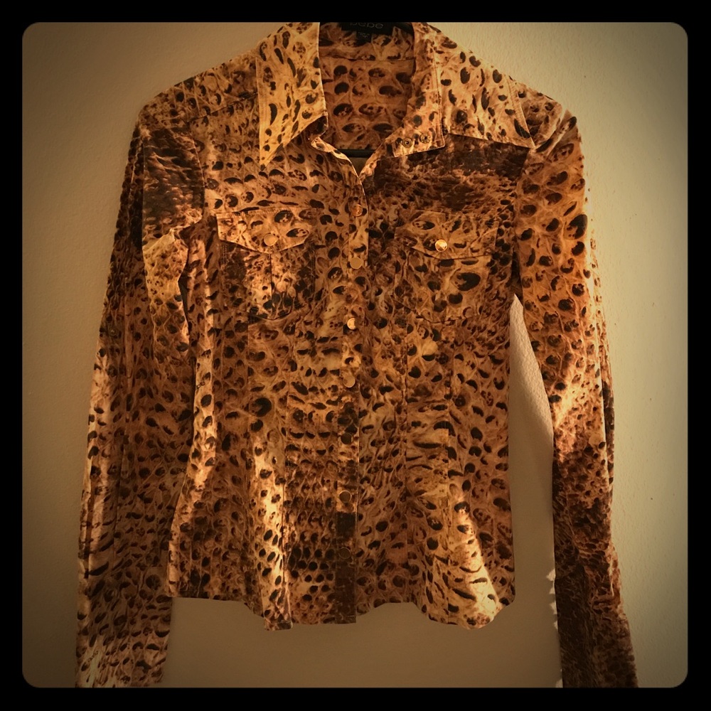 Bebe snake pattern, button down long sleeve.