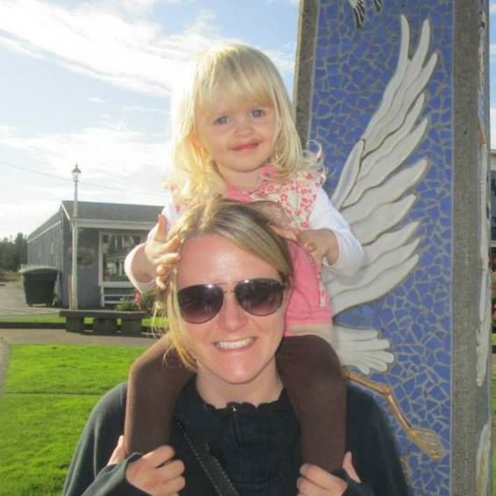 Meet your Posher, Casey