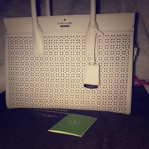 Kate spade cream purse Kate spade cream purse