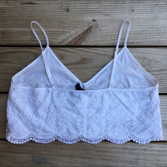 Forever 21 White Scalloped Lace Crop Top - Picture 2 of 7