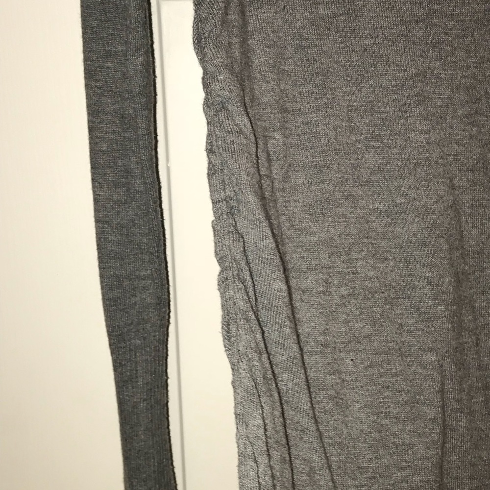 Long grey sweater - Picture 3 of 3