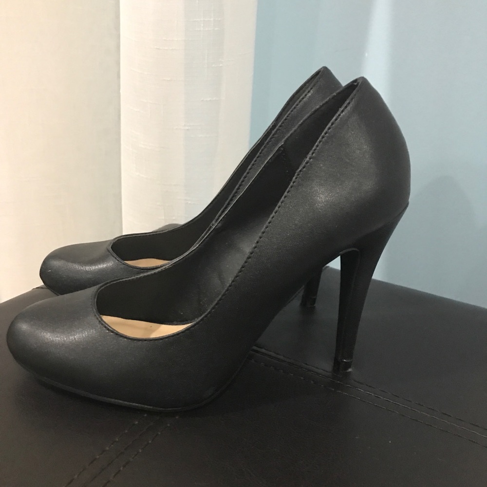 Michael Antonio heels
