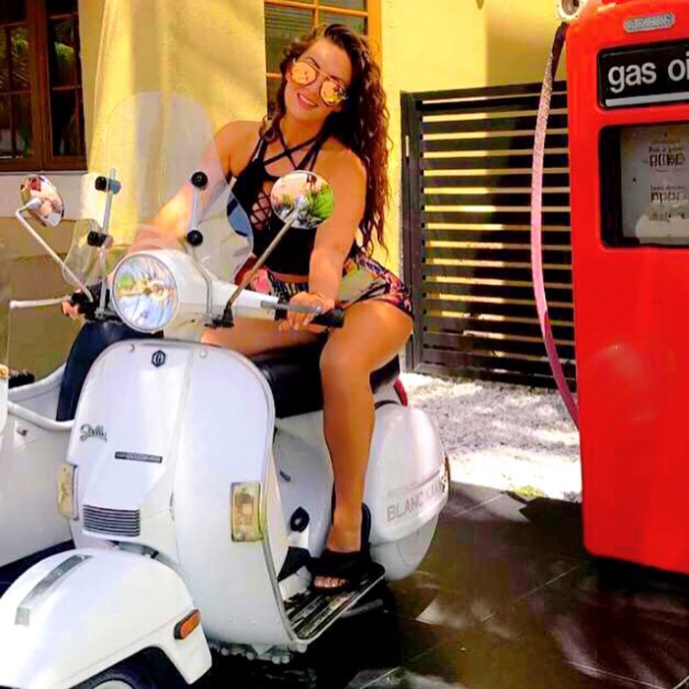 Meet your Posher, Jessica