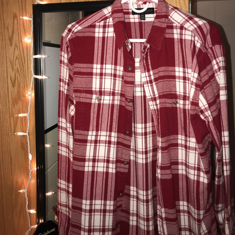 Men's Aeropostale button down red and white plaid