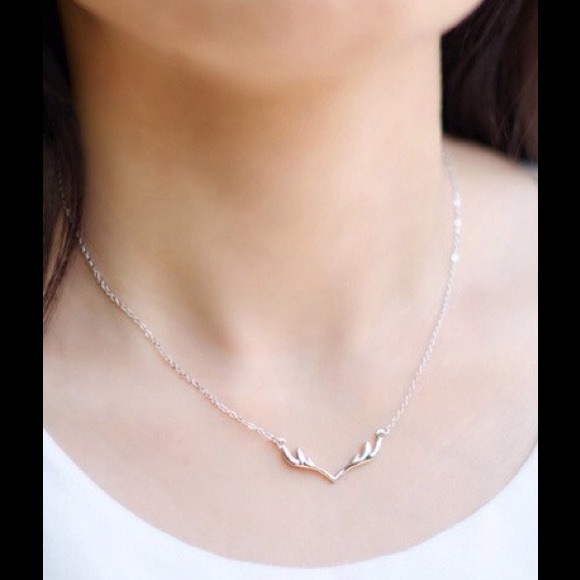 🎄 Sterling Silver (925) Antler Choker Necklace - Picture 3 of 5