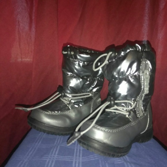 Kids boots.🎈🎈 - Picture 3 of 5