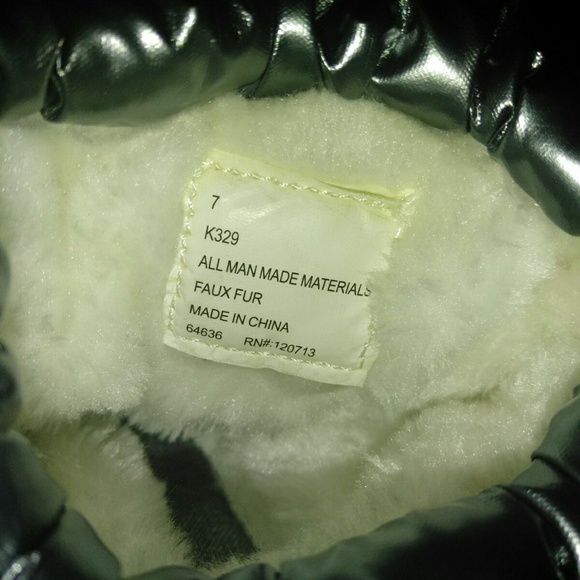 Kids boots.🎈🎈 - Picture 4 of 5