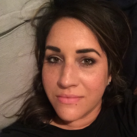 Meet your Posher, Seana - Picture 1 of 1