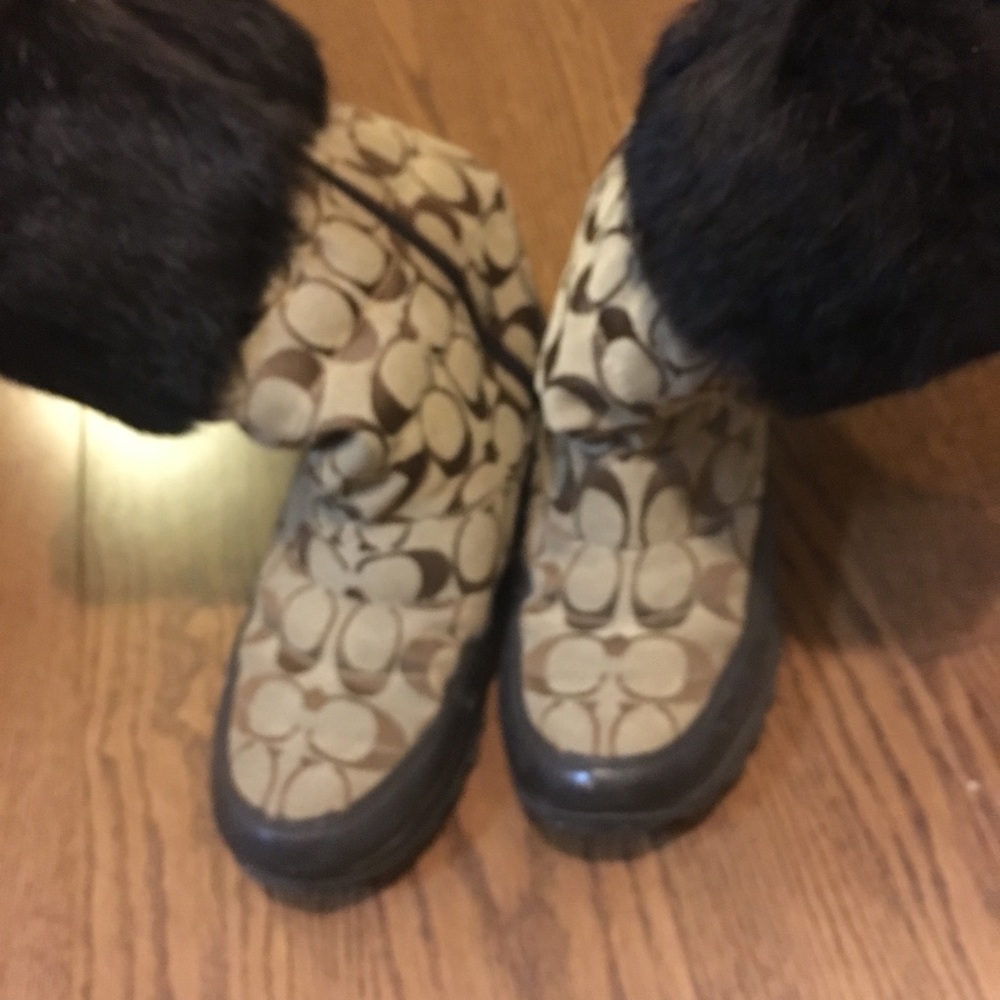 Coach snow boots