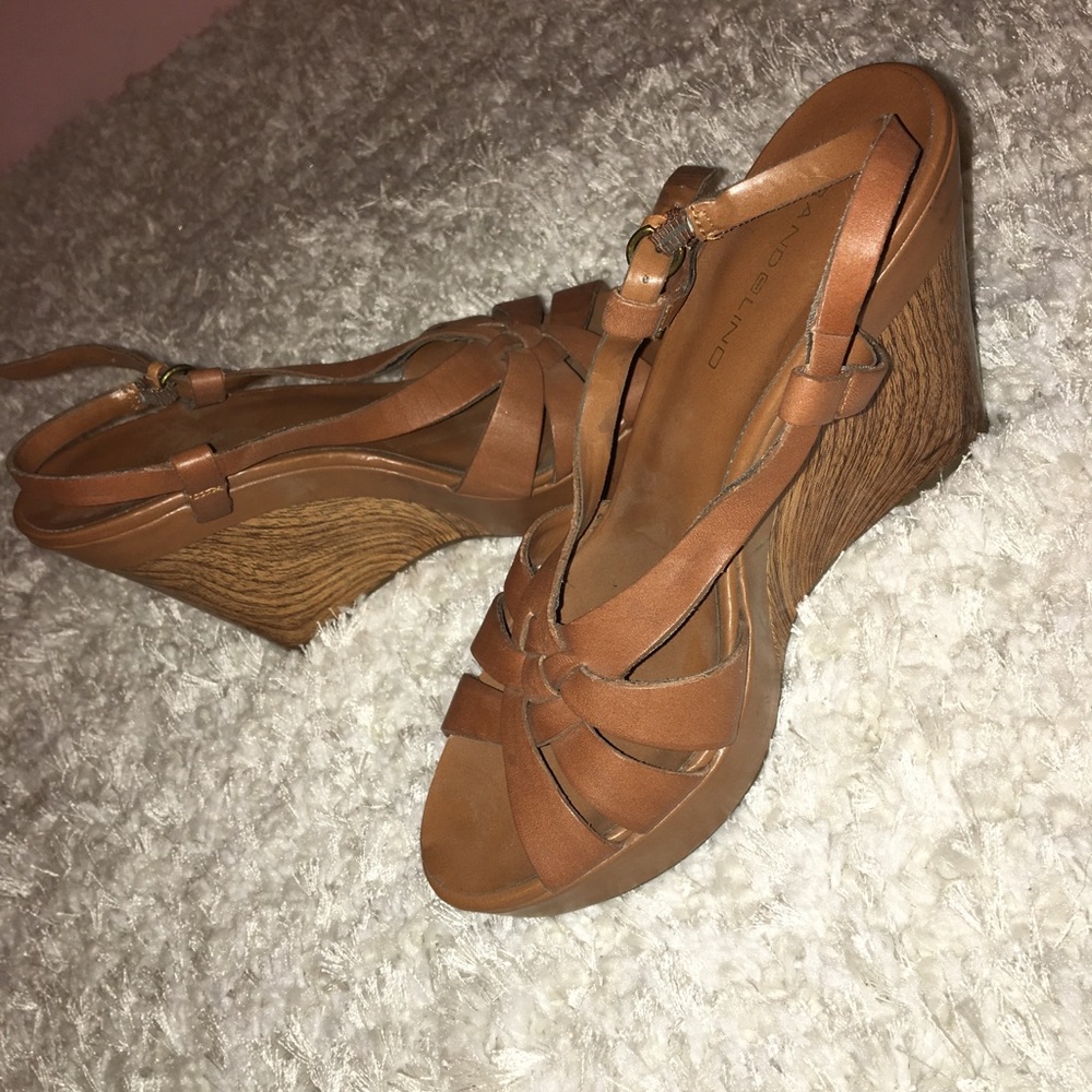 Brown wedges